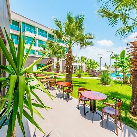 Loewe Hotel 3*